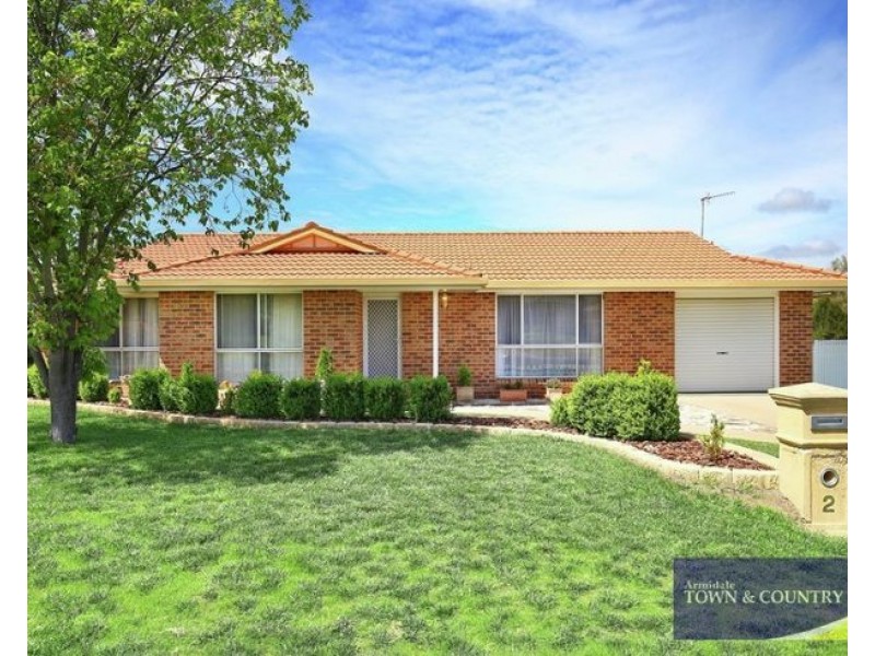 2 Chandler Close, Armidale NSW 2350