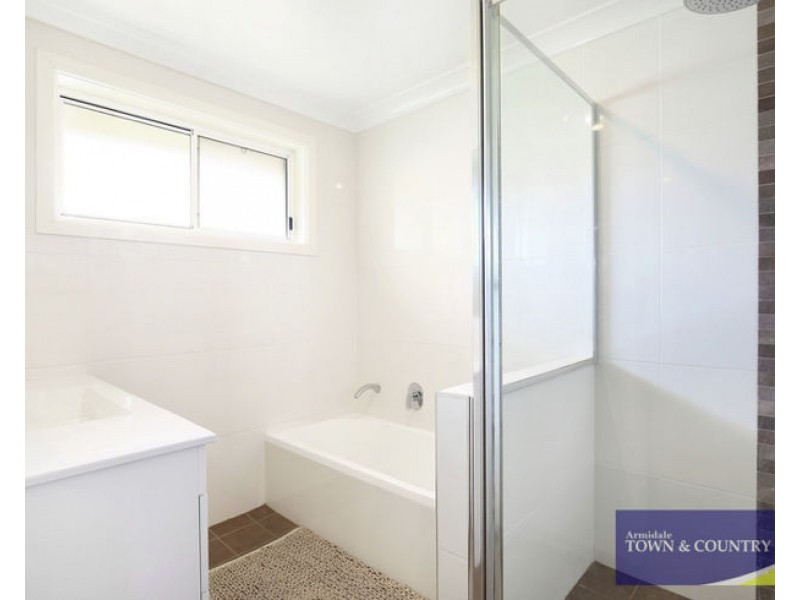 2 Chandler Close, Armidale NSW 2350