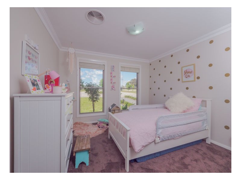8 Welbourn Place, Armidale NSW 2350