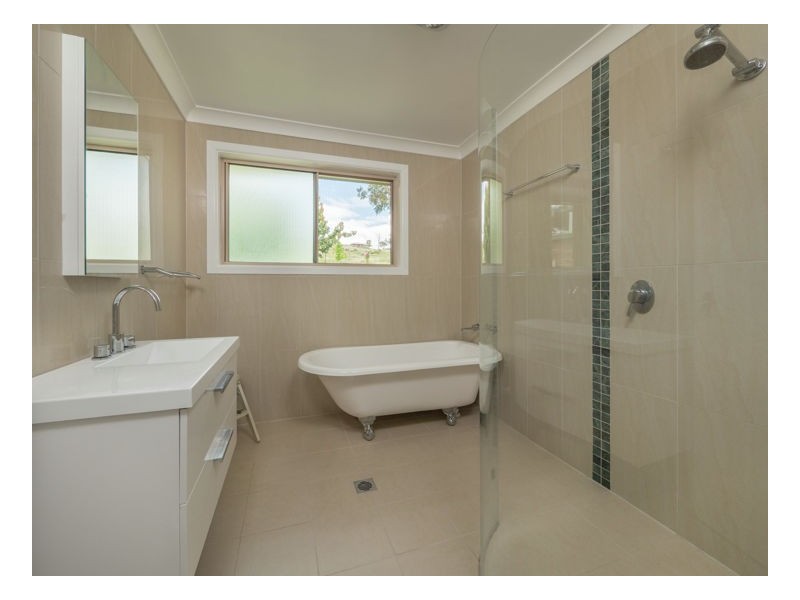 10 Cluny Road, Armidale NSW 2350