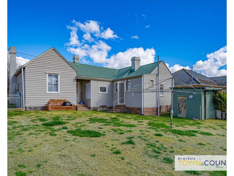 145 Brown Street, Armidale NSW 2350