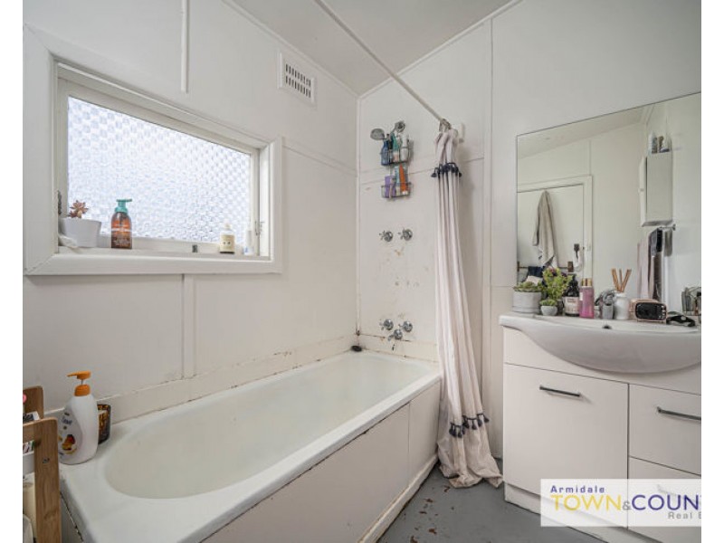 145 Brown Street, Armidale NSW 2350