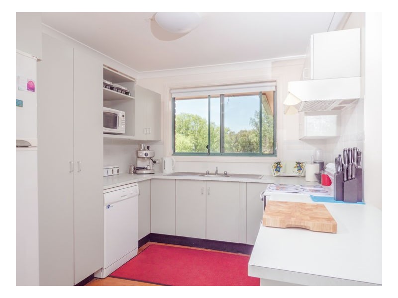 9 Centennial Close, Armidale NSW 2350