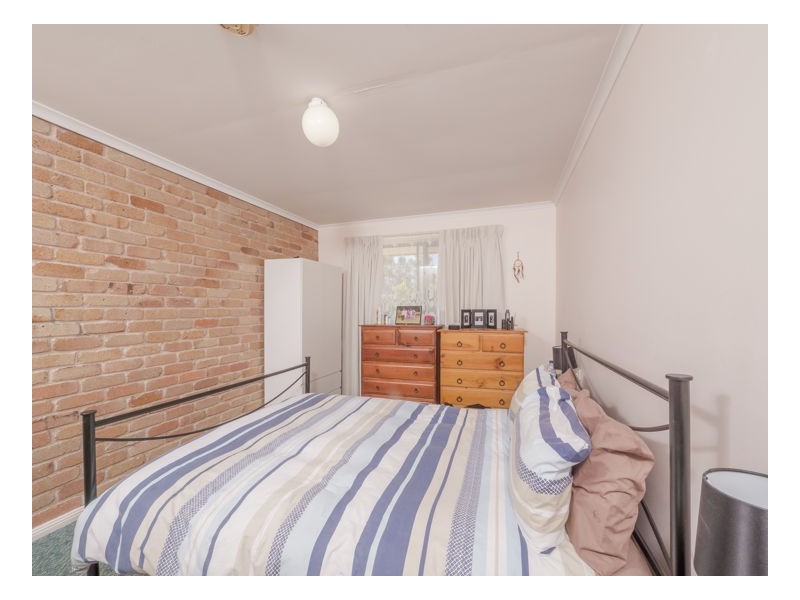 9 Centennial Close, Armidale NSW 2350