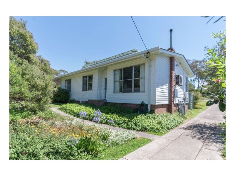 7 Merinda Place, Armidale NSW 2350