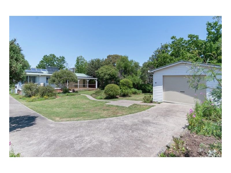 7 Merinda Place, Armidale NSW 2350