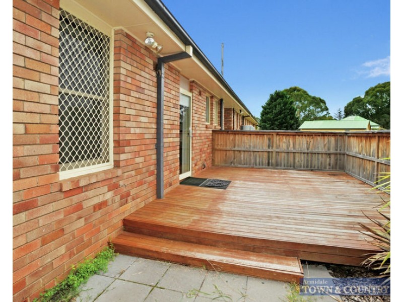 2/60 Claude Street, Armidale NSW 2350