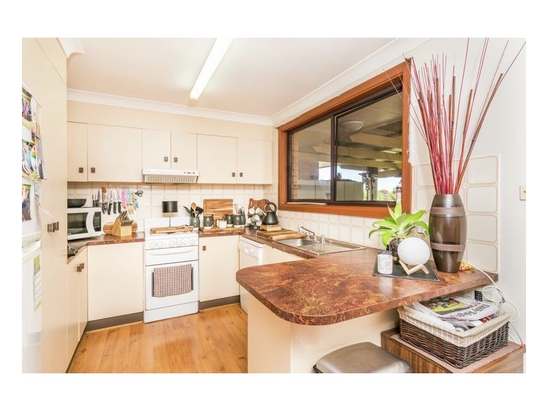 14 Yallambee Avenue, Armidale NSW 2350