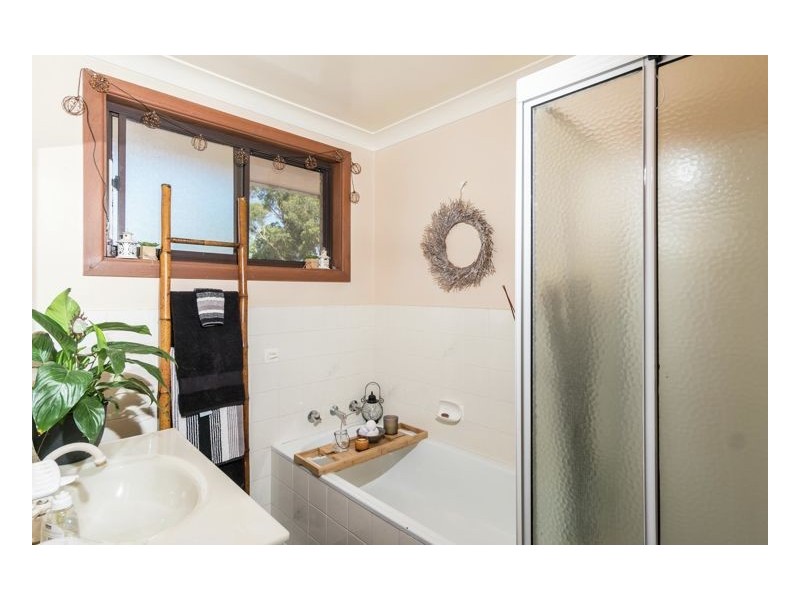 14 Yallambee Avenue, Armidale NSW 2350