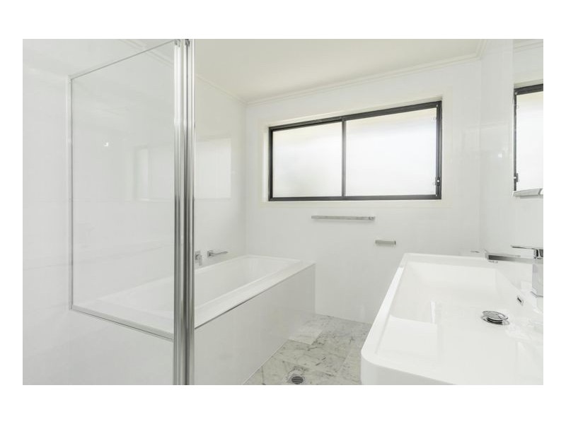 10 Albion Close, Armidale NSW 2350