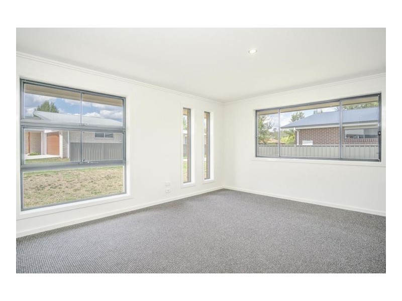 10 Albion Close, Armidale NSW 2350