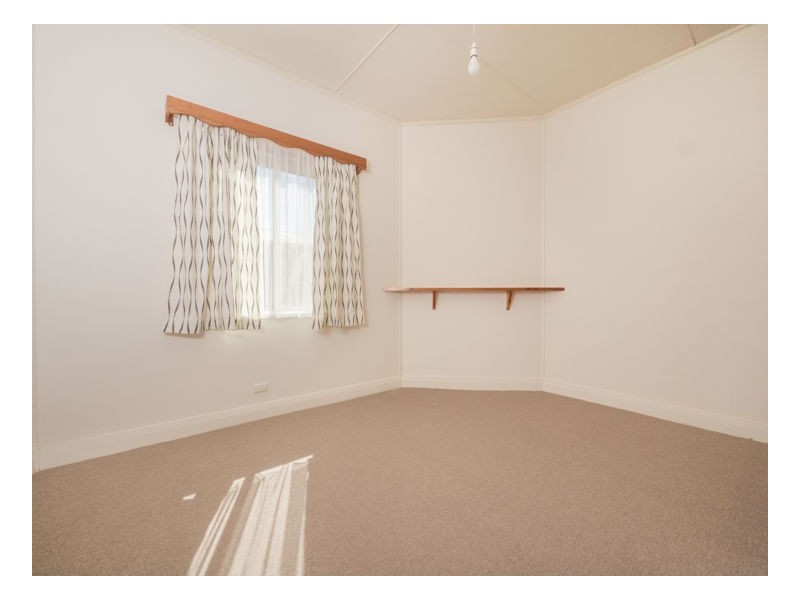 11 Duke Street, Uralla NSW 2358