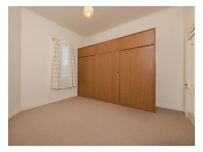 11 Duke Street, Uralla NSW 2358