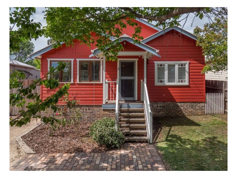 192 Mann Street, Armidale NSW 2350