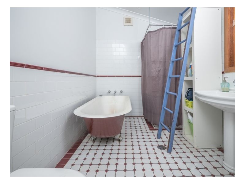 192 Mann Street, Armidale NSW 2350