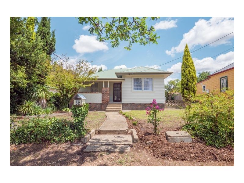 52 Taylor Street, Armidale NSW 2350