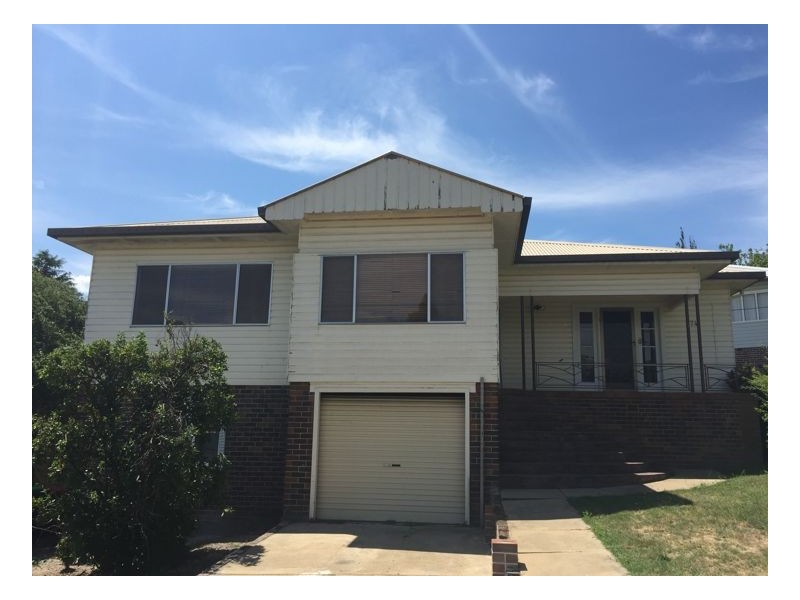 74 Dangar Street, Armidale NSW 2350