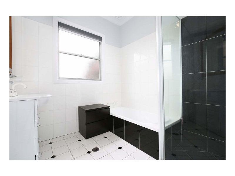 7 Curtis Street, Armidale NSW 2350