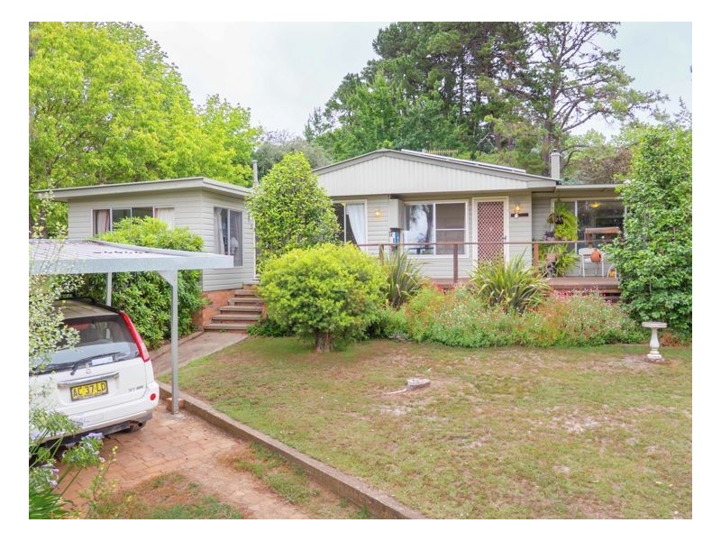 17 Sutherland Lane, Armidale NSW 2350