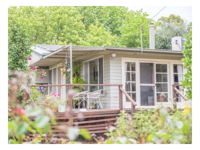 17 Sutherland Lane, Armidale NSW 2350