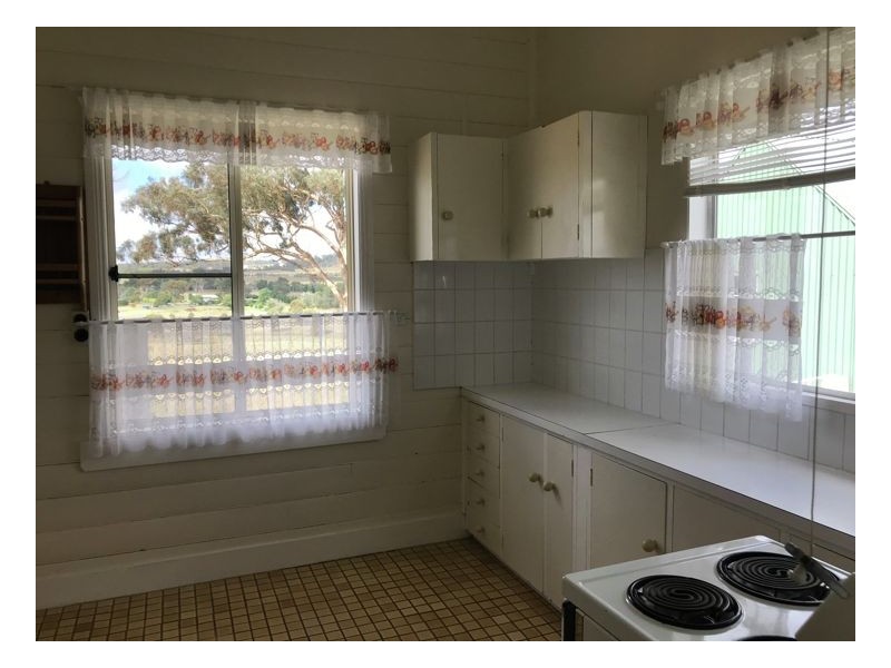 193 Weirs Road, Armidale NSW 2350