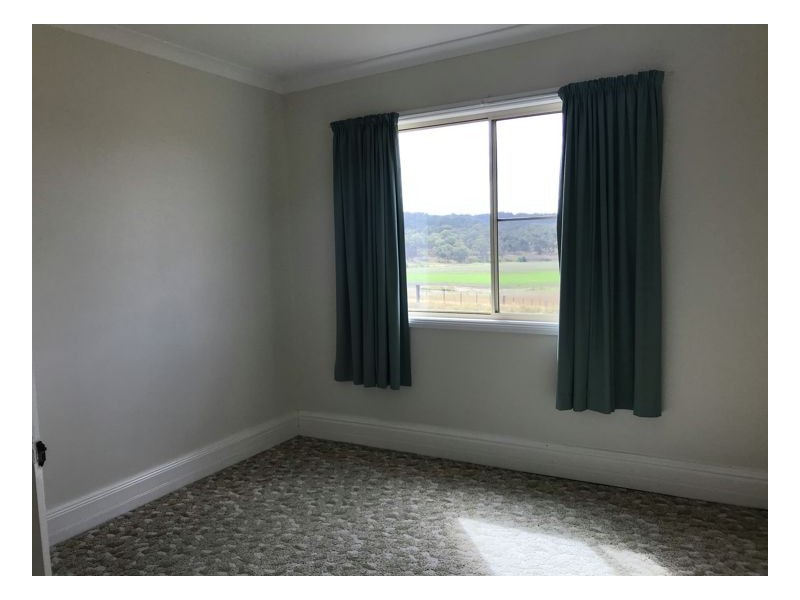 193 Weirs Road, Armidale NSW 2350