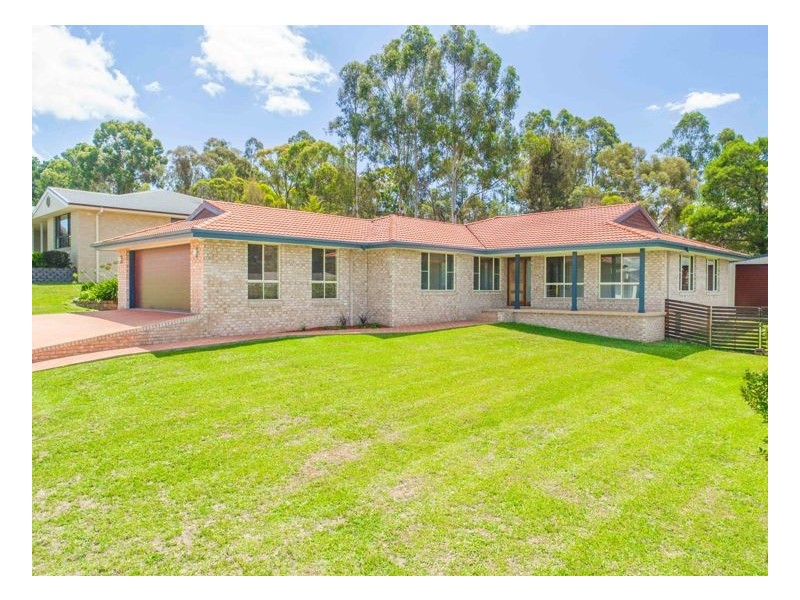 11 McCarthy Crescent, Armidale NSW 2350