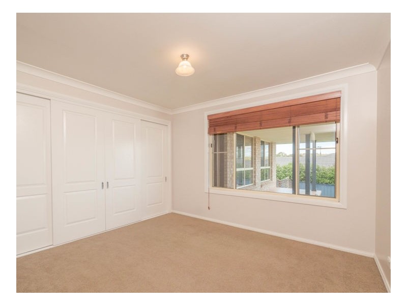 11 McCarthy Crescent, Armidale NSW 2350