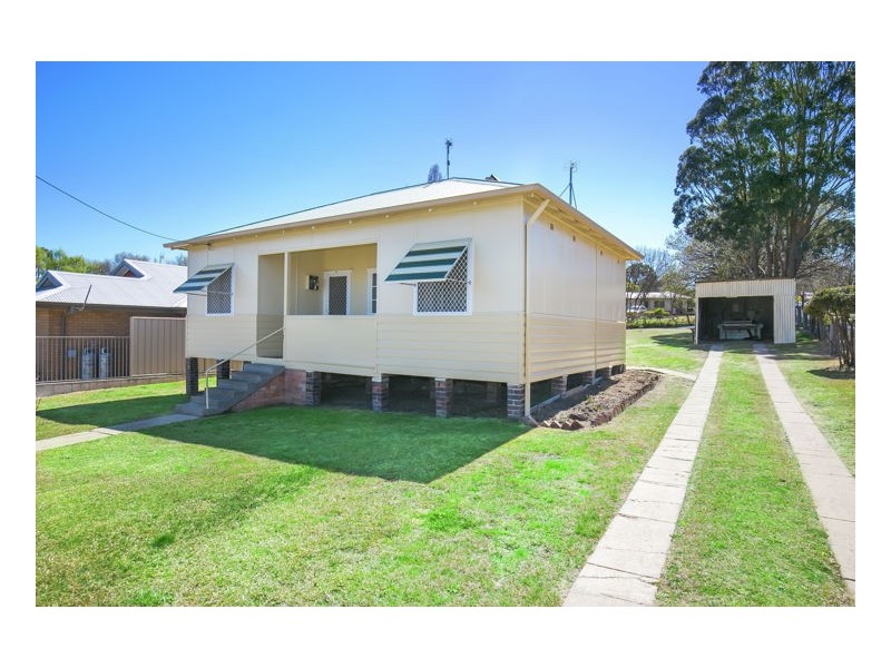 221 Donnelly Street, Armidale NSW 2350