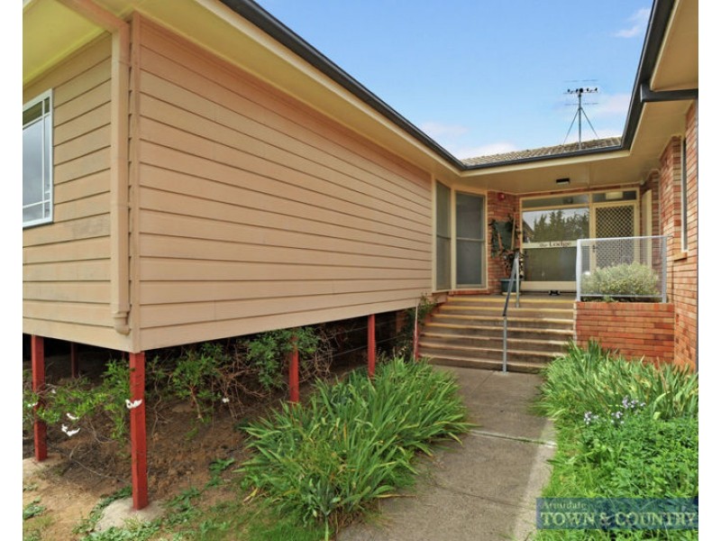 Room 6/60 Claude Street, Armidale NSW 2350