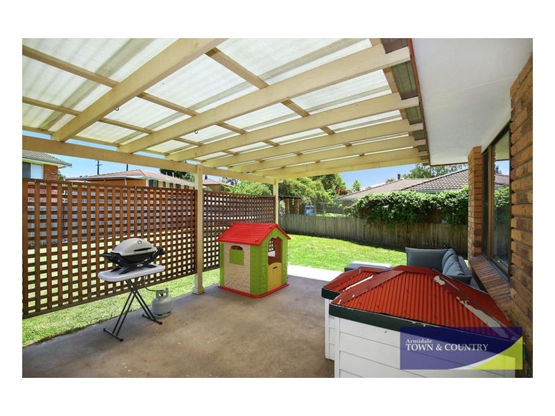 3 Howard Place, Armidale NSW 2350
