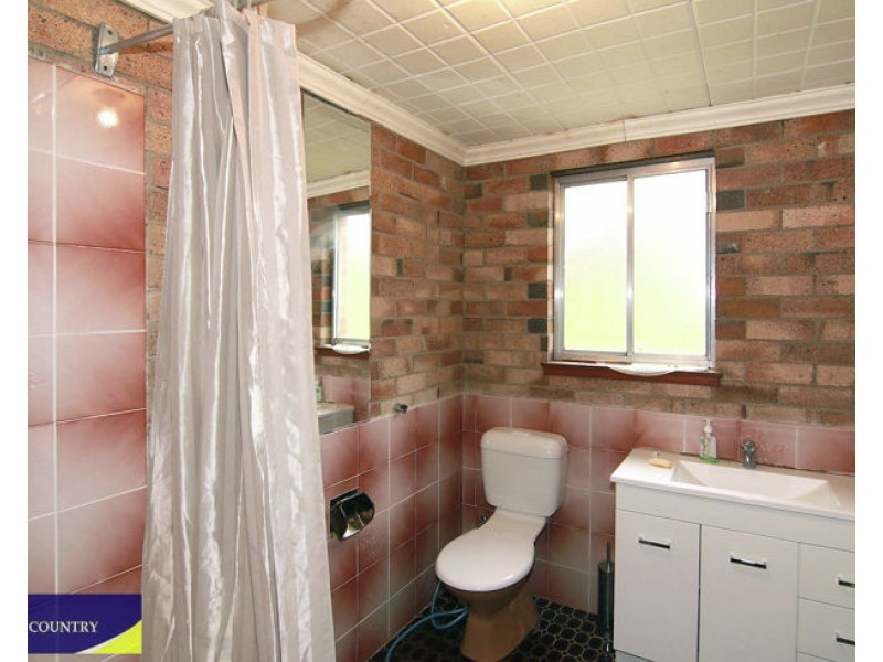 23 Moyes Street, Armidale NSW 2350