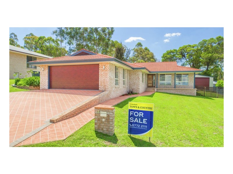 11 McCarthy Crescent, Armidale NSW 2350