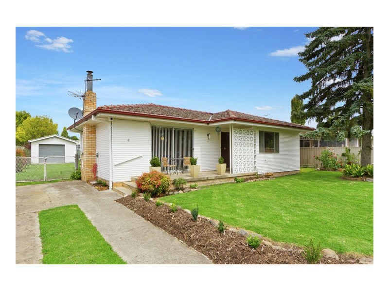 6 Claude Street, Armidale NSW 2350