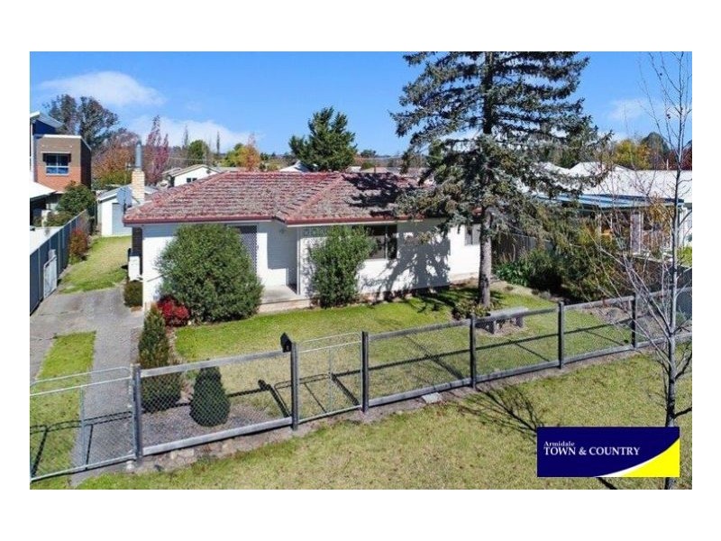 6 Claude Street, Armidale NSW 2350