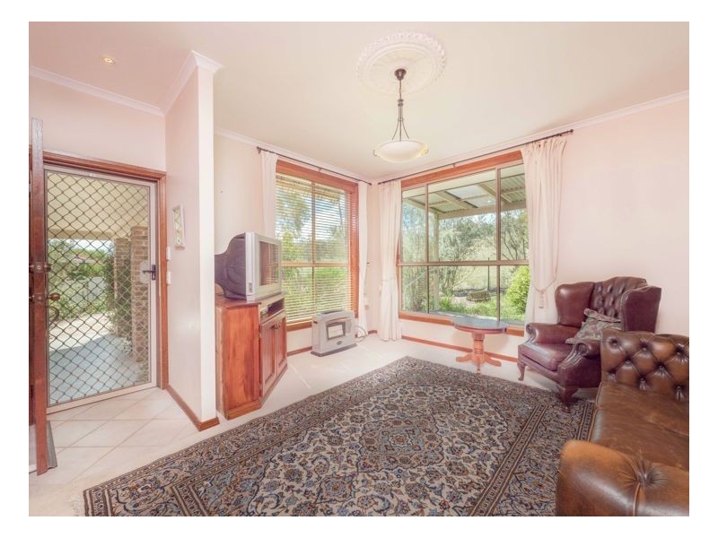 85 Fittler Close, Armidale NSW 2350