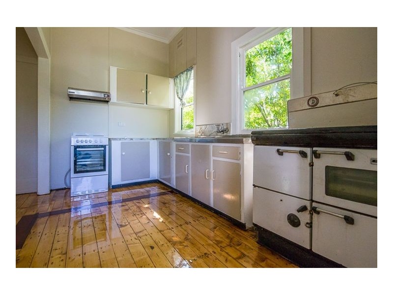 180 Donnelly Street, Armidale NSW 2350