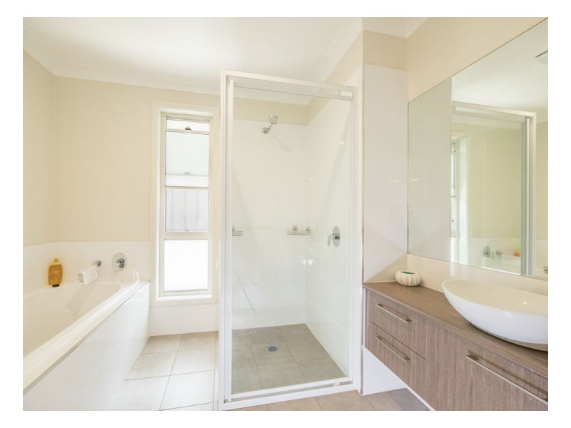 4 McGrath Place, Armidale NSW 2350