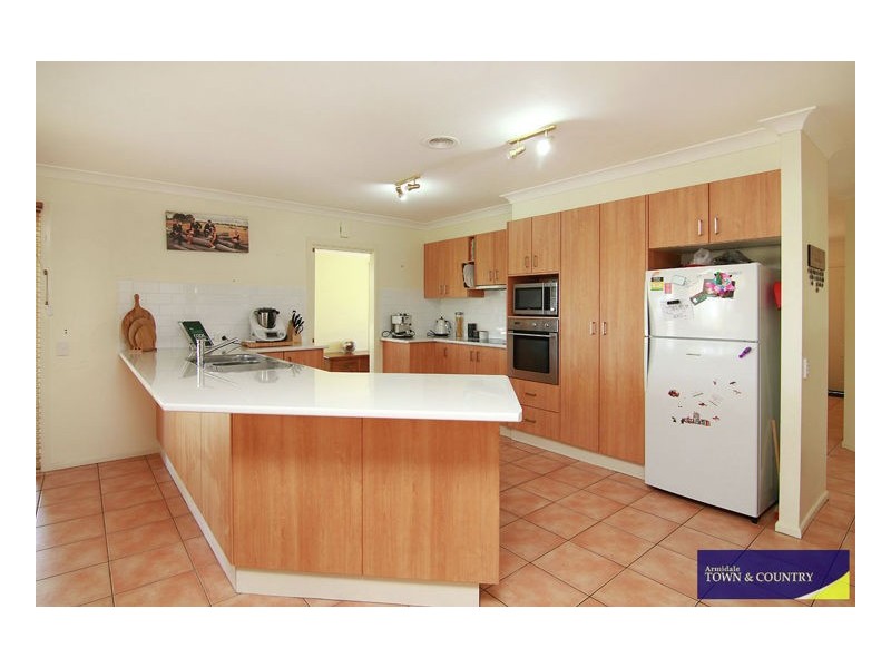 6 Norris Drive, Armidale NSW 2350