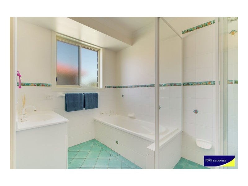 6 Norris Drive, Armidale NSW 2350