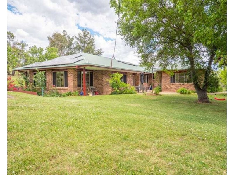 10 Cluny Road, Armidale NSW 2350