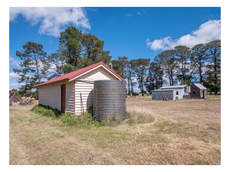 1549 Boorolong Road, Armidale NSW 2350