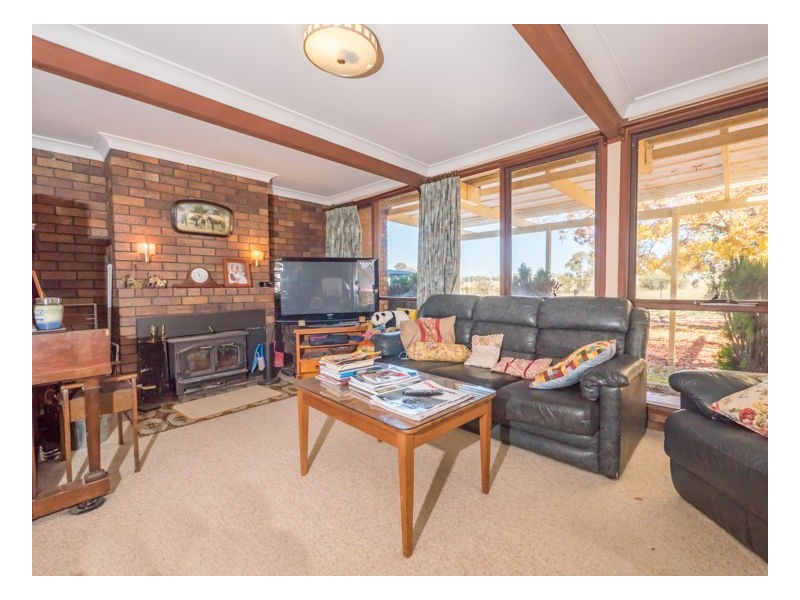 111 Tulong Road, Armidale NSW 2350