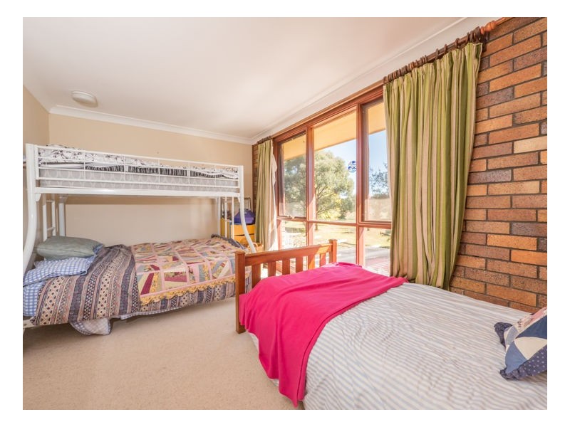 111 Tulong Road, Armidale NSW 2350