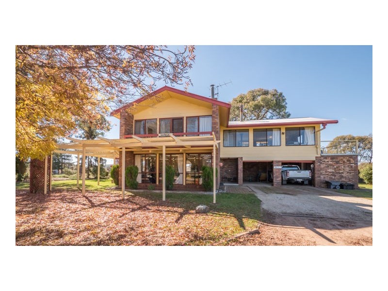 111 Tulong Road, Armidale NSW 2350