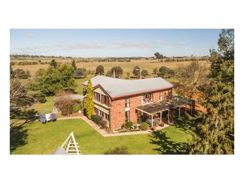 111 Tulong Road, Armidale NSW 2350