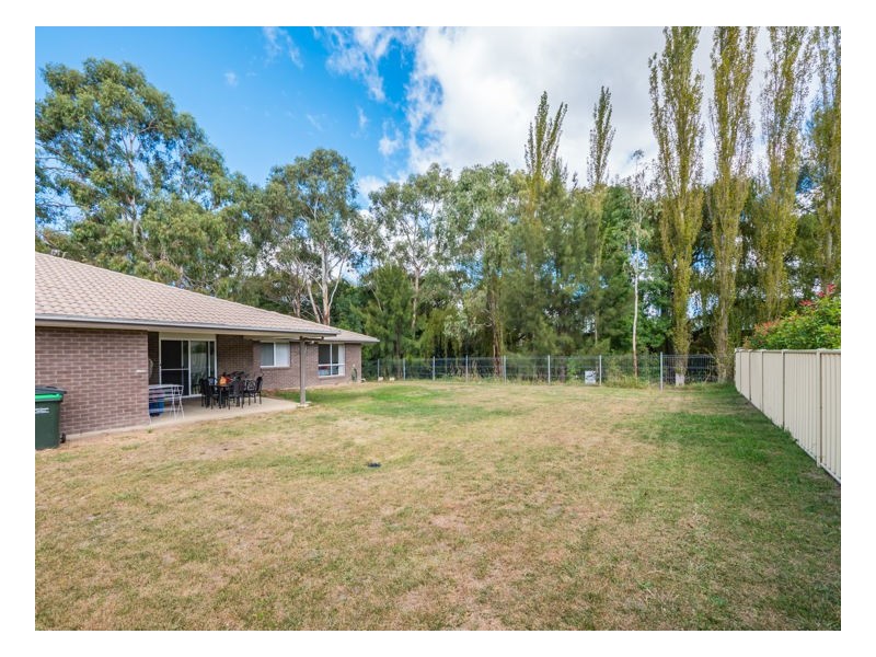 12 Earle Page Drive, Armidale NSW 2350