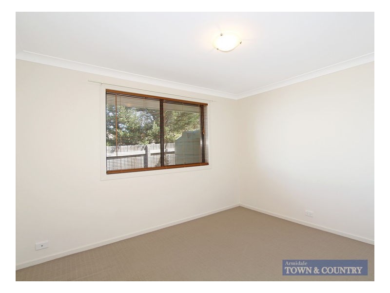 7 Albion Close, Armidale NSW 2350