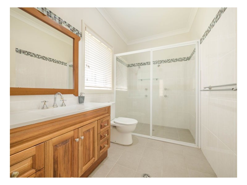 22 McCarthy Crescent, Armidale NSW 2350