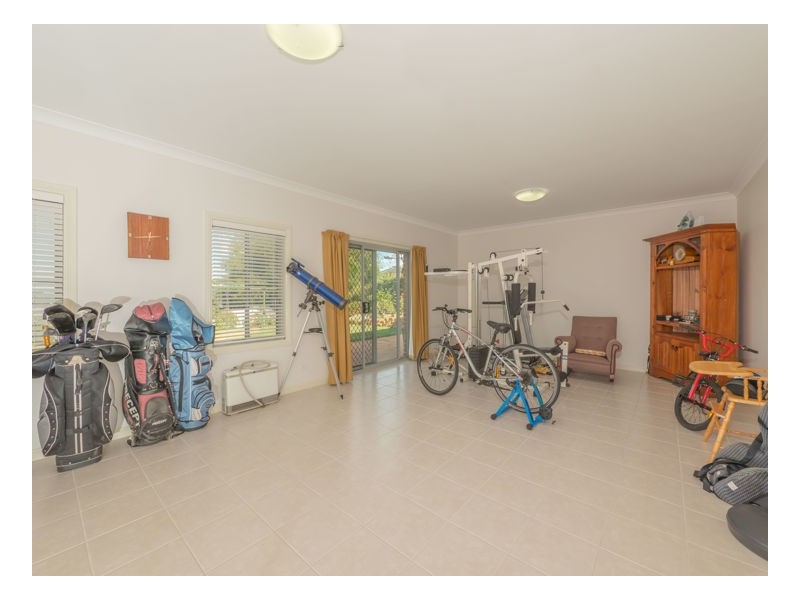 22 McCarthy Crescent, Armidale NSW 2350